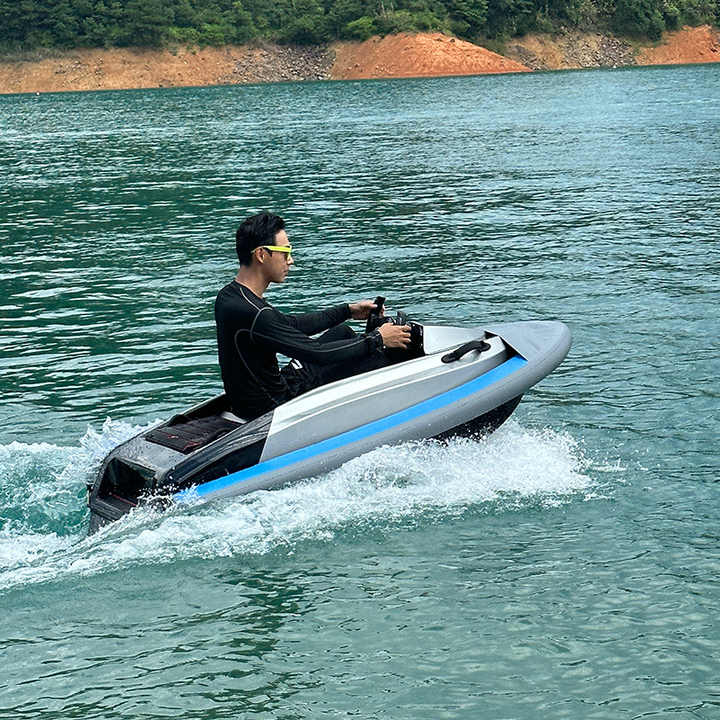 Rushwave Electric Mini Boat: The Ultimate Speed & Fun Experience for Families and Thrill-Seekers