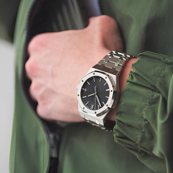 Time to Shine: Elevate Your Style with Calithe Men's Octagonal Watch!